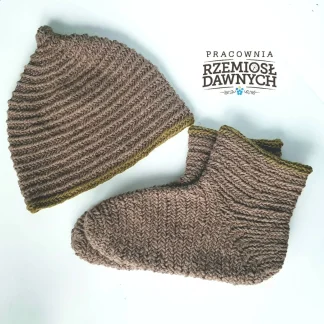 Naalbinding hat and socks. EU45-46, hat 60-62 cm