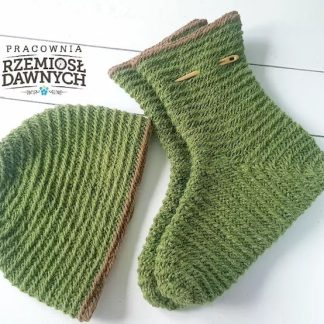Naalbinding socks 45-46 and hat 58-61cm. Viking set.