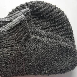 Naalbinding hat & socks 44-45. Check this unique wool.